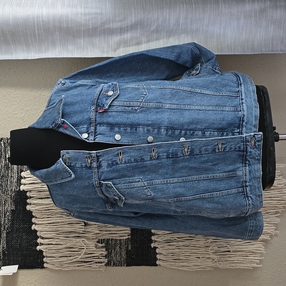 Levi's Red Label Women's Denim Trucker Jacket in Blue Sz 3X MSRP $80 NWT - Picture 1 of 6